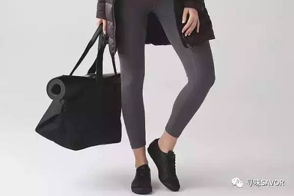 北美爆BOB半岛红的瑜伽品牌Lululemon终于来中国了(图2)