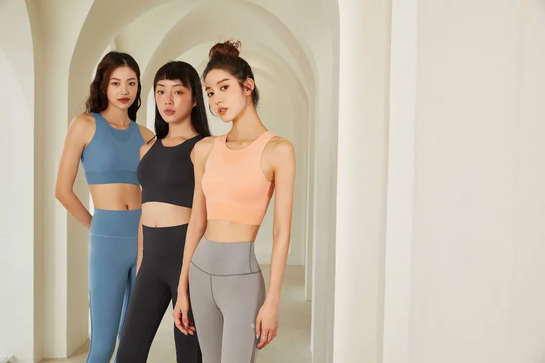 LululemonBOB半岛中国官方网站：打不赢平替割不动男人(图2)