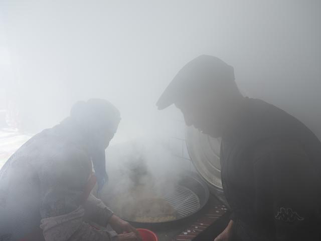 瑜伽进了玉狗梁村：八旬老太徒手倒立 曾被指撅冲BOB半岛撞老天爷(图9)