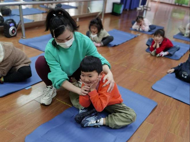 苏州新幼大二班：BOB半岛健康运动伴我行(图2)