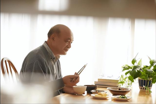 肝癌初期不是看痛不痛！提醒：若出现3个异常或已患癌快BOB半岛中国官方网站看看(图3)